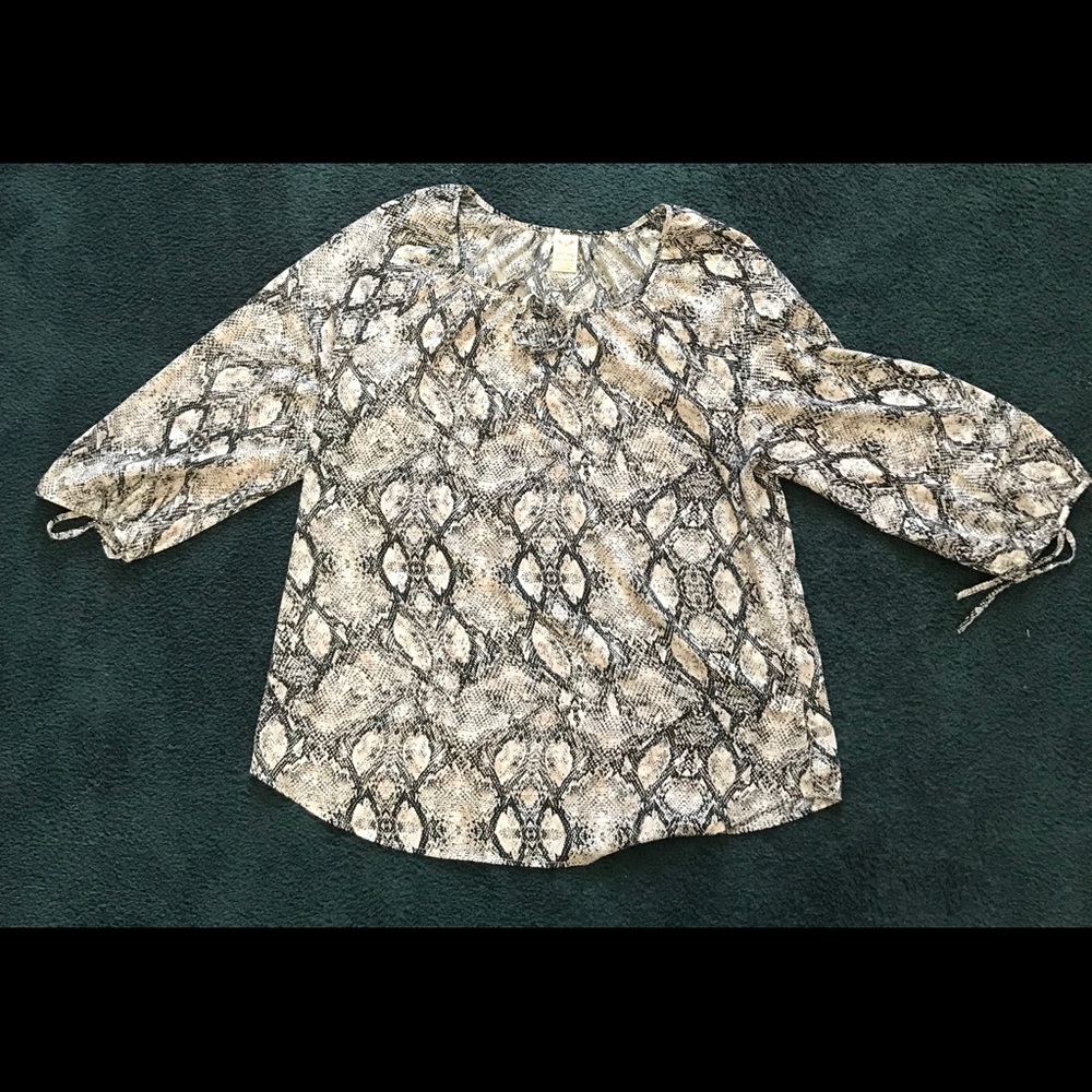 Faded Glory Snake Skin